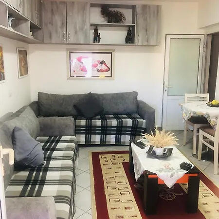 Entire Crib In Center Of Apartment *