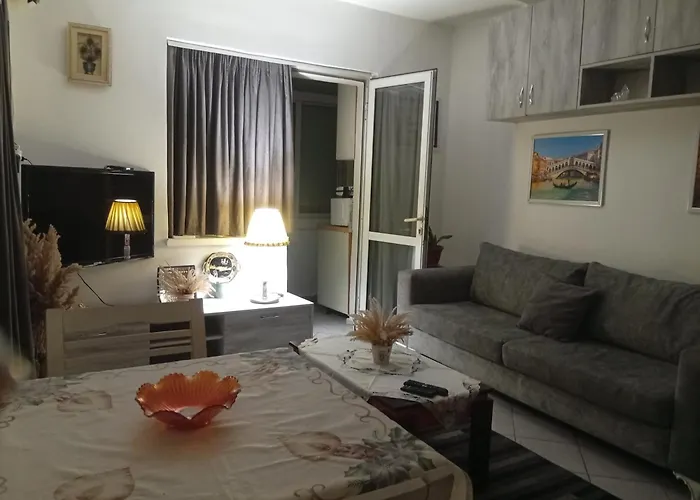Studio Flat * Tirana