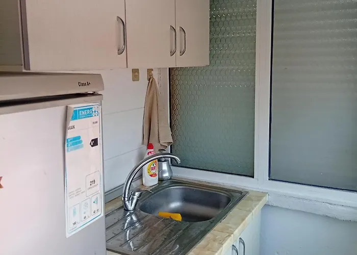 Your Own Flat * 地拉那